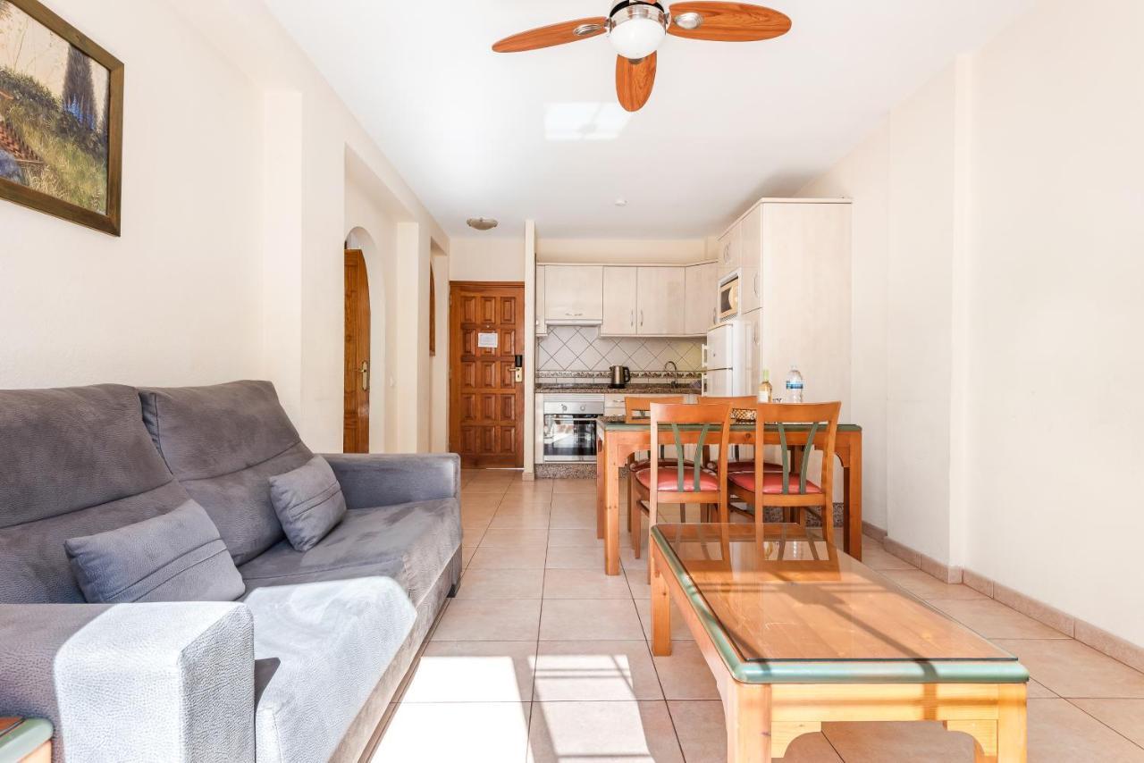 Club Tenerife Apartments Los Cristianos  Esterno foto
