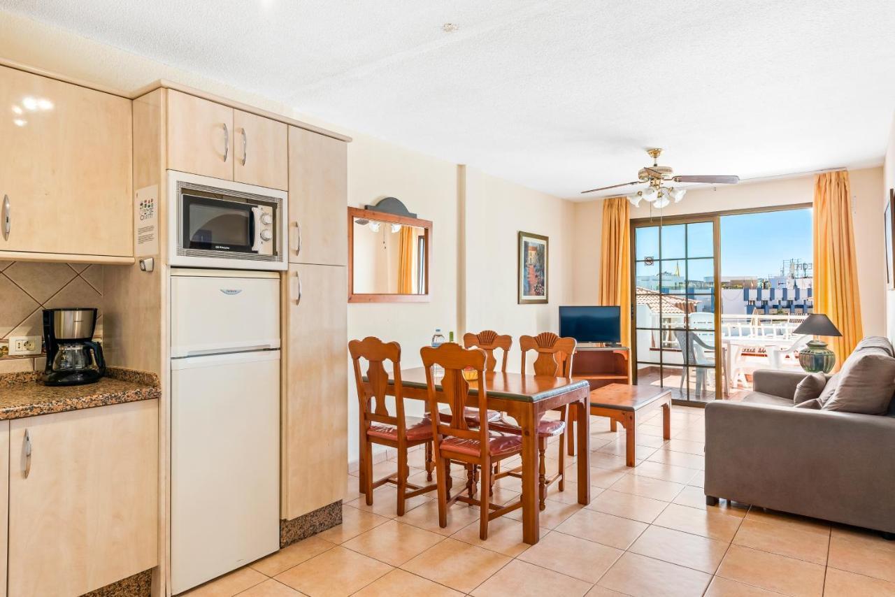 Club Tenerife Apartments Los Cristianos  Esterno foto
