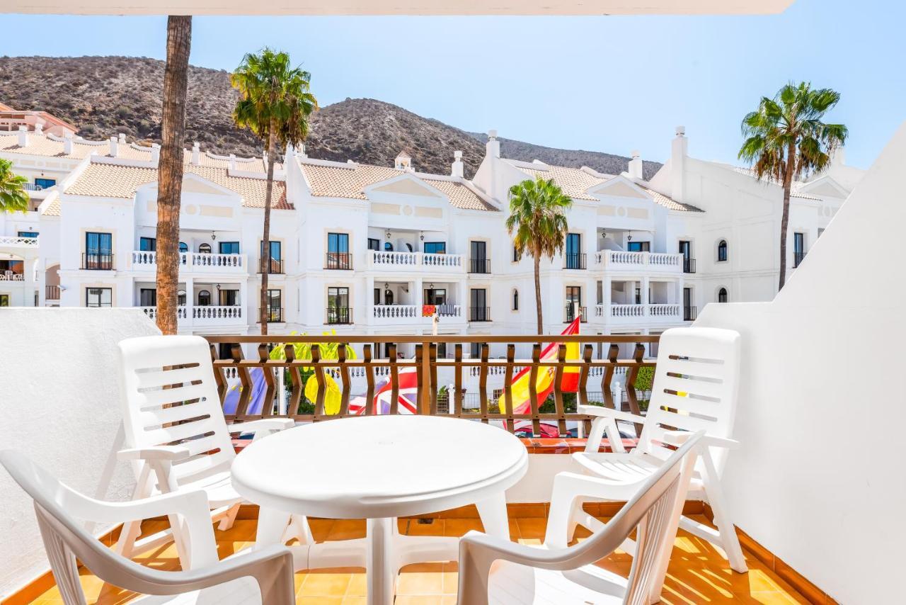 Club Tenerife Apartments Los Cristianos  Esterno foto